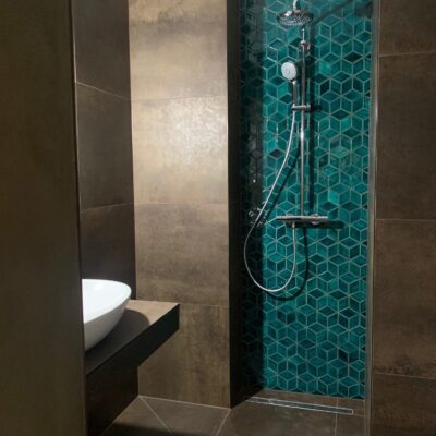 Keramický obklad mozaika do kúpeľne - diamant - Modro zelená farba - obklad na stenu v sprchovom kúte