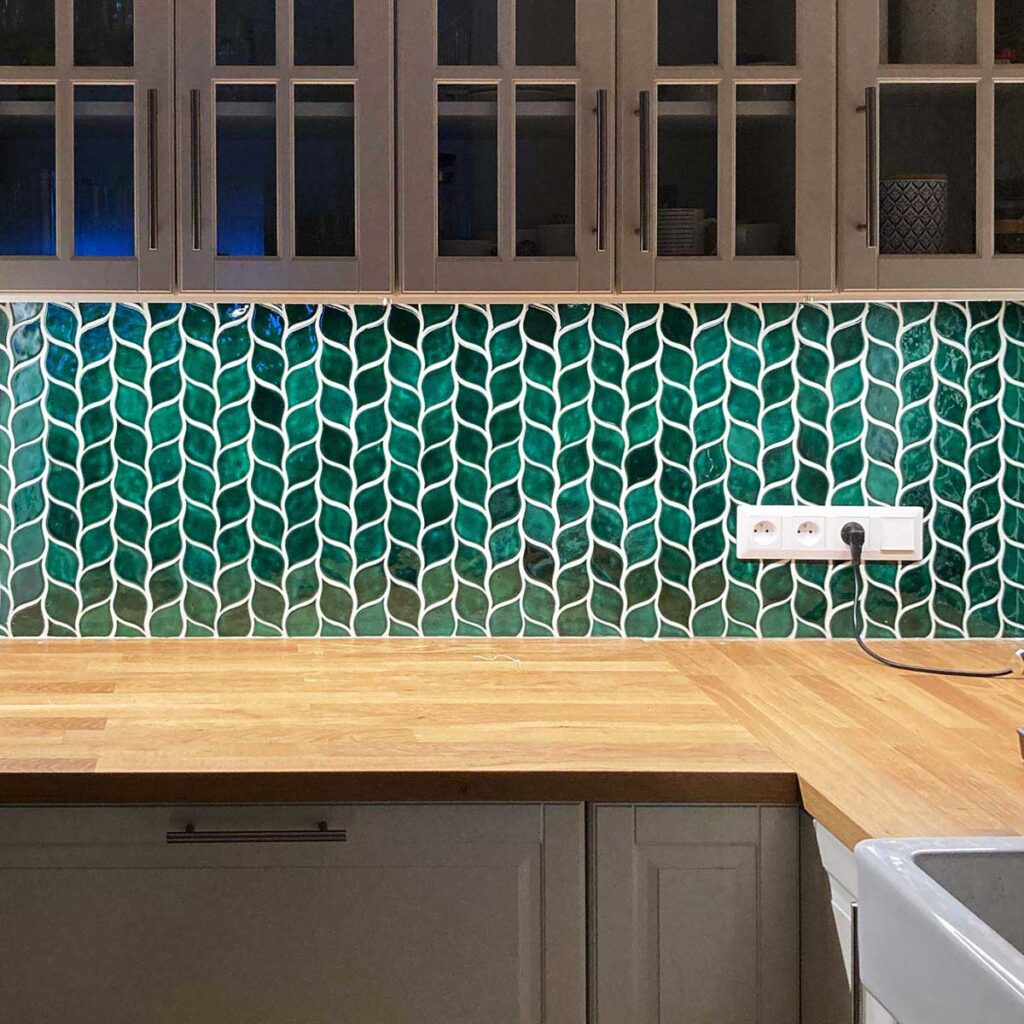 Ceramic mosaic tiles - leaves, emerald green color, kitchen backsplash