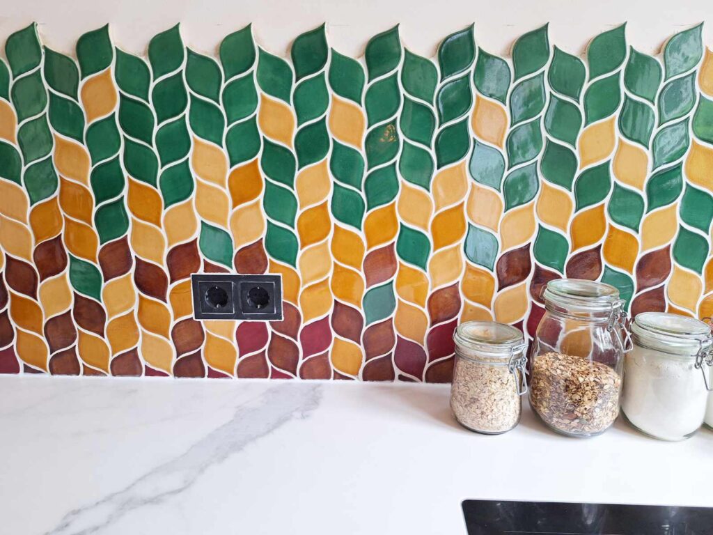 Ceramic mosaic tiles - leaves, multi-colored color combination, kitchen backsplash