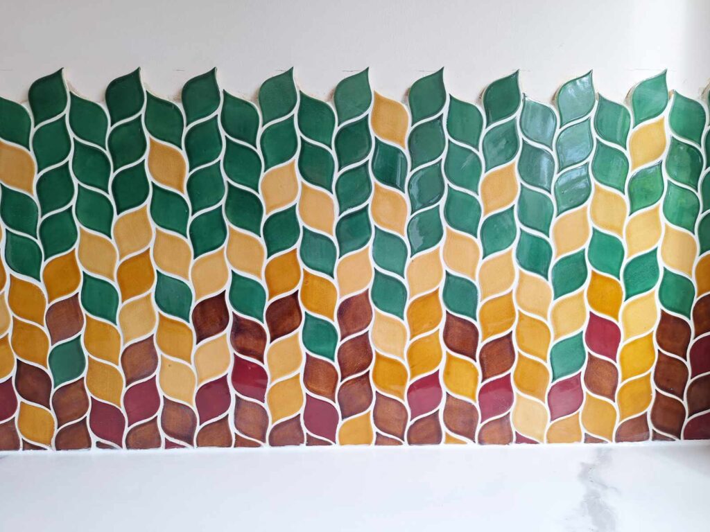 Ceramic mosaic tiles - leaves, multi-colored color combination, kitchen backsplash