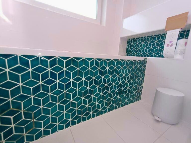 Ceramic mosaic tiles - diamonds, petrol blue color, tiled bathtub