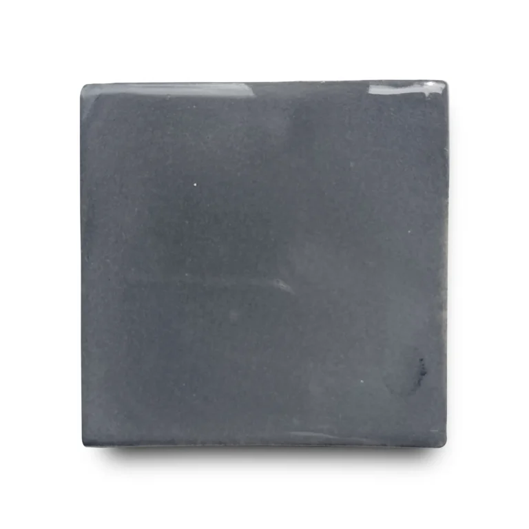 Ceramic tile sample in the color "Anthracite"