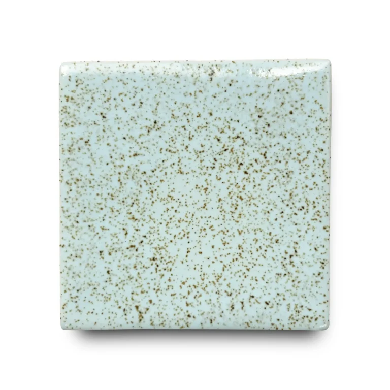 Ceramic tile sample in the color "Mineral"